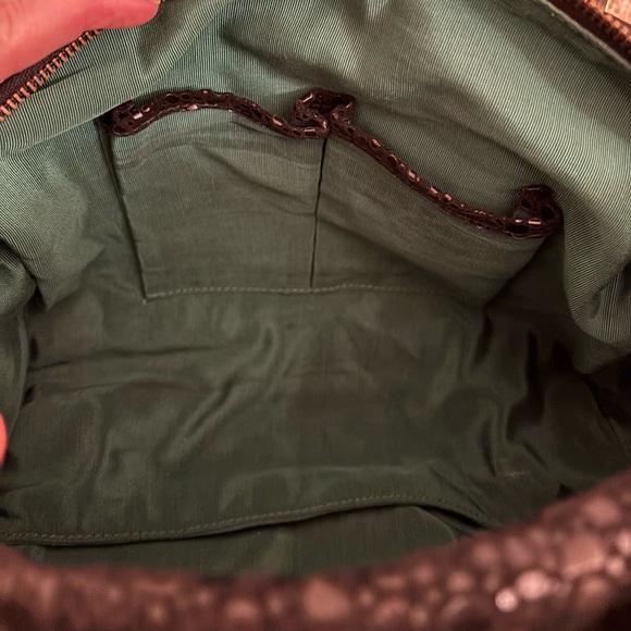 KELLY WYNNE I Duffle Dare You Handbag in Black Serpentine - Picture 9 of 13